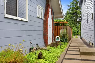 1107 W Powell Blvd, Gresham, OR 97030 - Photo 39