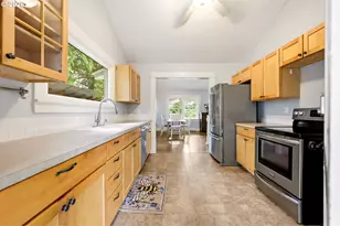 1107 W Powell Blvd, Gresham, OR 97030 - Photo 9