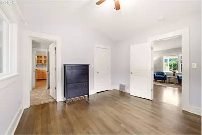 1107 W Powell Blvd, Gresham, OR 97030 - Photo 17