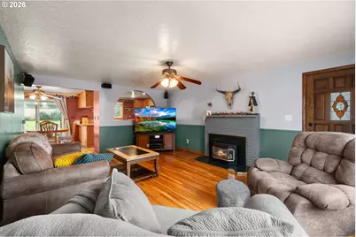 18030 SE Pershing Ct, Portland, OR 97236 - Photo 7