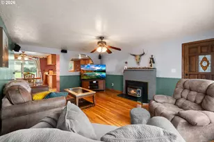 18030 SE Pershing Ct, Portland, OR 97236 - Photo 7