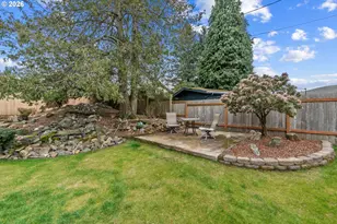 18030 SE Pershing Ct, Portland, OR 97236 - Photo 33