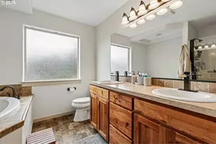 601 N 6th St, Carlton, OR 97111 - Photo 15