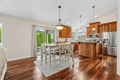 601 N 6th St, Carlton, OR 97111 - Photo 7