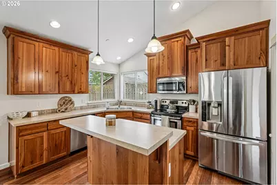 601 N 6th St, Carlton, OR 97111 - Photo 11