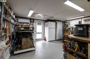 1903 17th St, Florence, OR 97439 - Photo 39