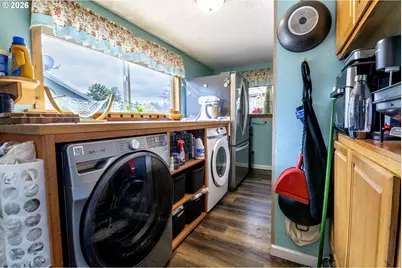 1903 17th St, Florence, OR 97439 - Photo 13