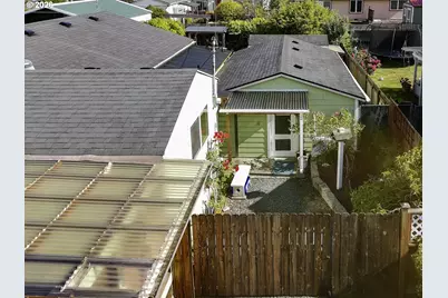 1903 17th St, Florence, OR 97439 - Photo 37