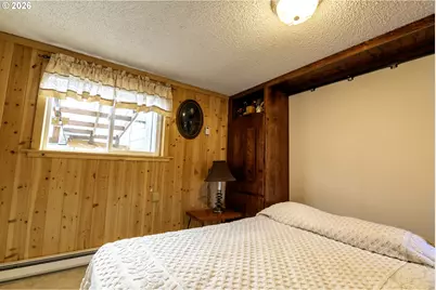 1903 17th St, Florence, OR 97439 - Photo 23