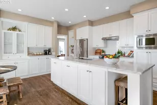 8710 NW Hazeltine St, Portland, OR 97229 - Photo 15