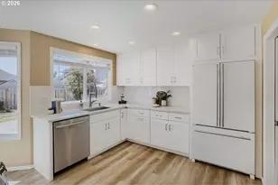 3970 NW 175th Pl, Portland, OR 97229 - Photo 9