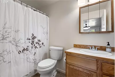850 E Benjamin Ave, Cottage Grove, OR 97424 - Photo 21