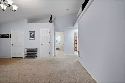 850 E Benjamin Ave, Cottage Grove, OR 97424 - Photo 9