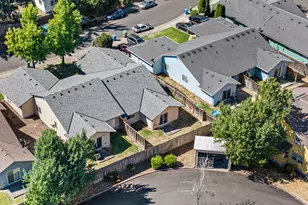 850 E Benjamin Ave, Cottage Grove, OR 97424 - Photo 43