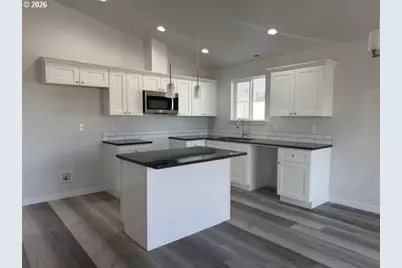 740 SE New Dream Ave, Irrigon, OR 97844 - Photo 3