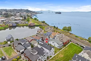 250 Round House Rd, Astoria, OR 97103 - Photo 3