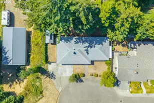 3680 Pine St, North Bend, OR 97459 - Photo 29