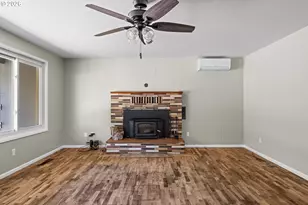 3680 Pine St, North Bend, OR 97459 - Photo 7
