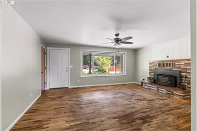 3680 Pine St, North Bend, OR 97459 - Photo 5