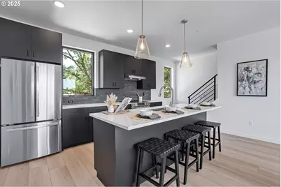 7304 SW 13th St, Portland, OR 97239 - Photo 5