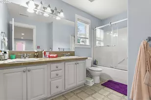 7281 NE Rockridge Pl, Hillsboro, OR 97124 - Photo 21