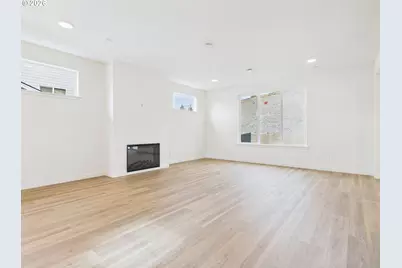 131 W 20th Way, La Center, WA 98629 - Photo 5
