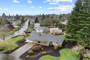 809 NE Delsey Rd, Hillsboro, OR 97124 - Photo 3