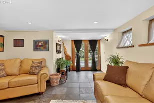 905 Columbia St, Hood River, OR 97031 - Photo 25