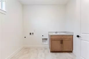 4945 N Adams Ct, Camas, WA 98607 - Photo 17