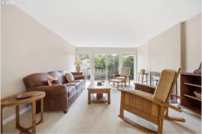 6510 Huntington Cir, Salem, OR 97306 - Photo 9