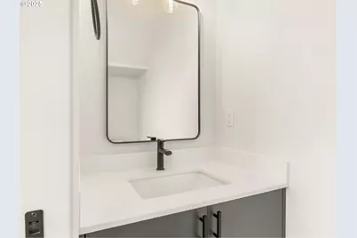 2385 SE 135th Ave #8, Portland, OR 97233 - Photo 9