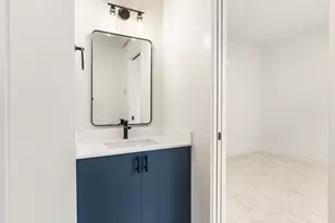 2385 SE 135th Ave, Portland, OR 97233 - Photo 11