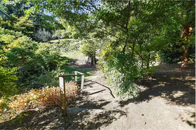 9479 SE Hillcrest Rd, Happy Valley, OR 97086 - Photo 29