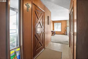 9479 SE Hillcrest Rd, Happy Valley, OR 97086 - Photo 5