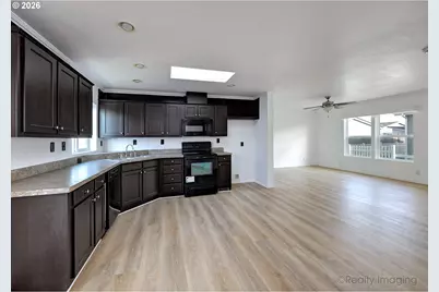 2020 S 12th St, Lebanon, OR 97355 - Photo 7