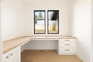 8125 SW Westgate Way, Portland, OR 97225 - Photo 15