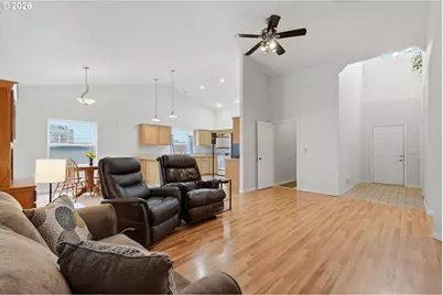 2331 NW Fendle Way, McMinnville, OR 97128 - Photo 9