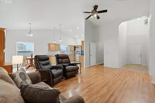 2331 NW Fendle Way, McMinnville, OR 97128 - Photo 9