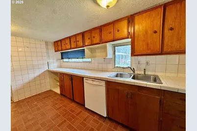 95691 Saunders Creek Rd #36, Gold Beach, OR 97444 - Photo 15