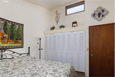 162 SW 82nd St, South Beach, OR 97366 - Photo 15