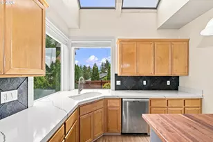 3324 Bentley Ave, Eugene, OR 97405 - Photo 11
