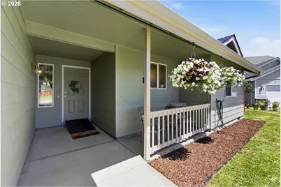 633 Cedar St, Independence, OR 97351 - Photo 3