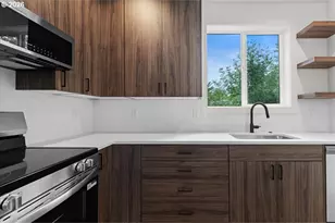 9572 SW 91st Ave, Portland, OR 97223 - Photo 9