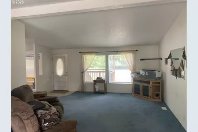38102 Queens Rd, Marcola, OR 97454 - Photo 11