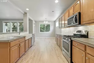 23798 SW Heron Lakes Dr, Sherwood, OR 97140 - Photo 9