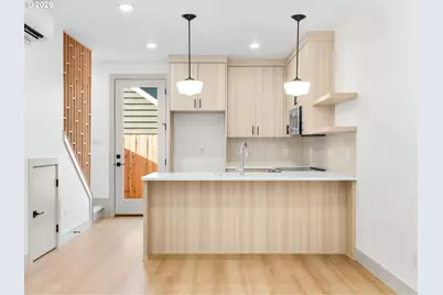 1247 SW Hume Ct, Portland, OR 97219 - Photo 5