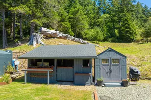 27837 Thimbleberry Rd, Gold Beach, OR 97444 - Photo 3