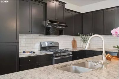 9349 SW Chopin Ln, Portland, OR 97225 - Photo 9