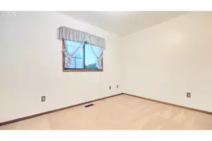 6818 SE 114th Ave, Portland, OR 97266 - Photo 15