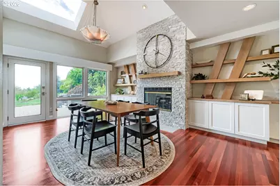 2677 SW 64th Pl, Portland, OR 97225 - Photo 17